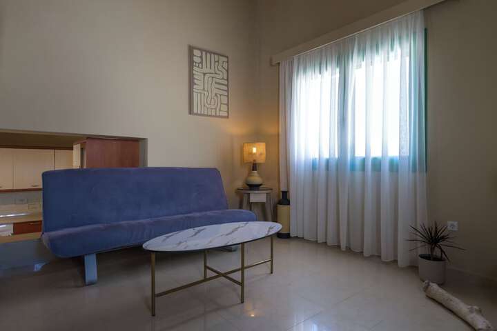 Room 73 of 312