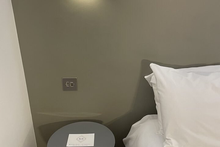 Room 15 of 52