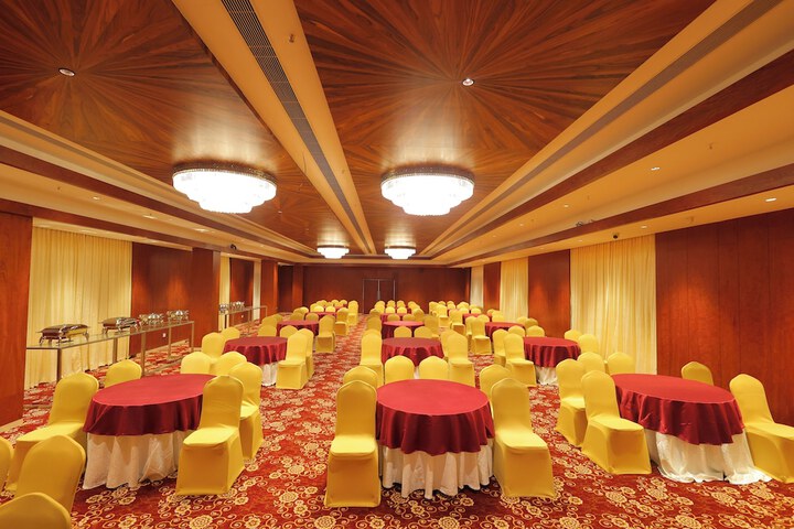 Ballroom/Hall 75 of 94
