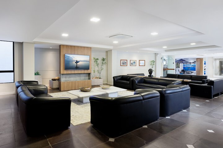 Guest Lobby