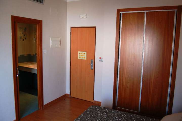 Room 12 of 39