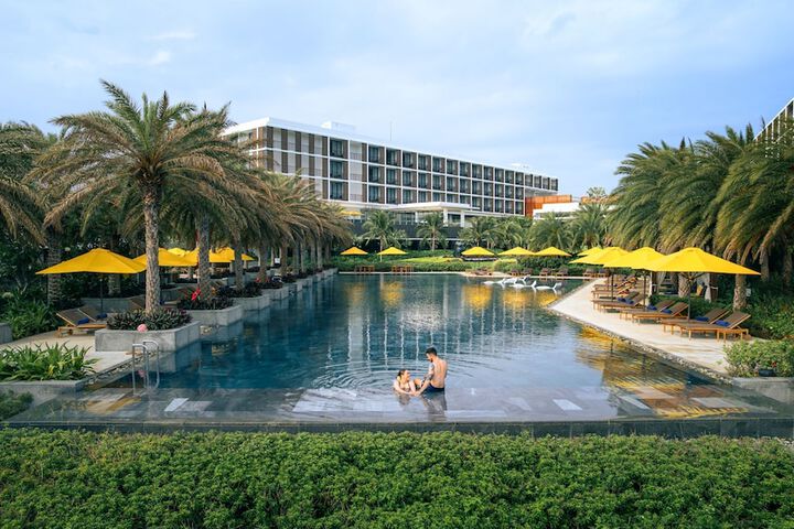 Hotel 299 of 320