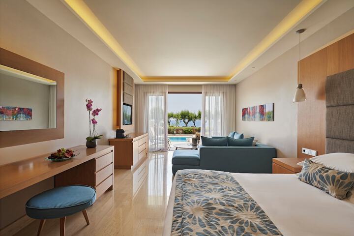 Room 31 of 180