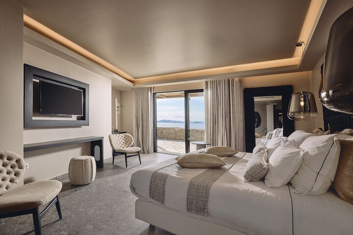 Room 60 of 168