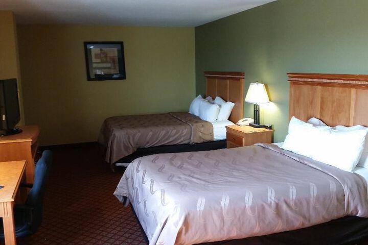 Room 7 of 25