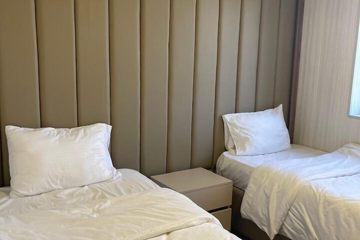 Room 21 of 48