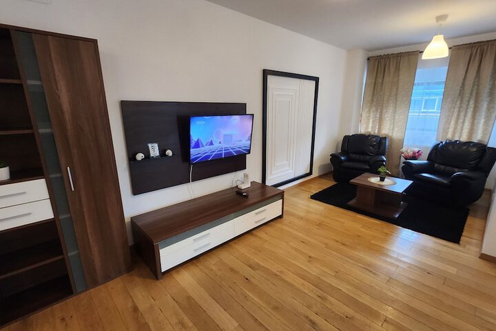 Room 131 of 206