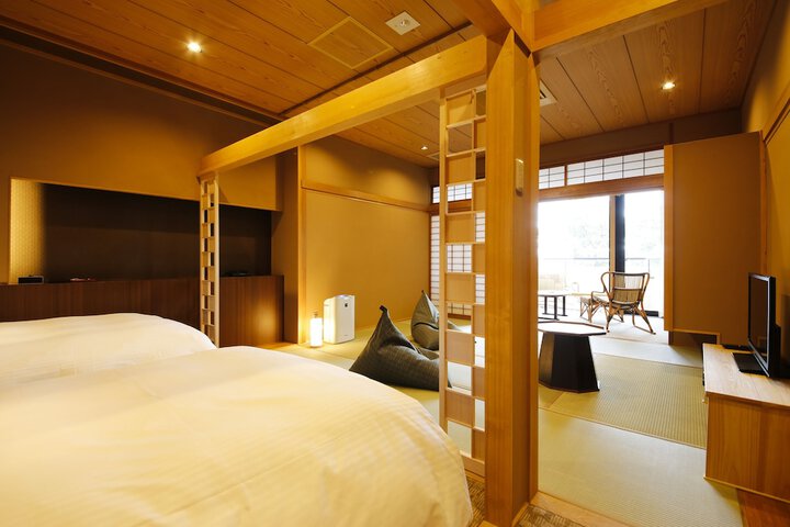 Room 6 of 36
