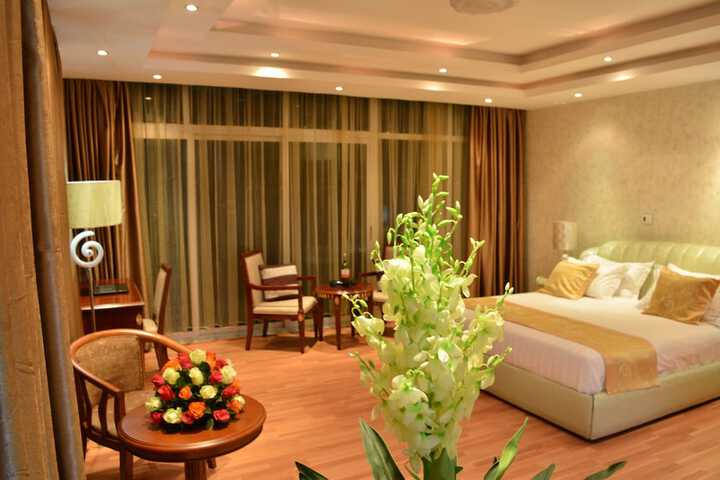 Room 18 of 64