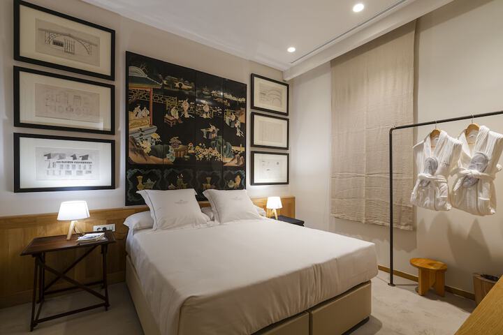 Room 19 of 74