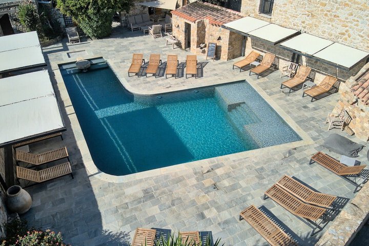Pool 68 of 113
