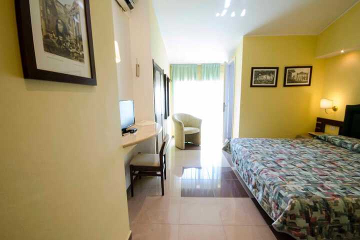 Room 20 of 61