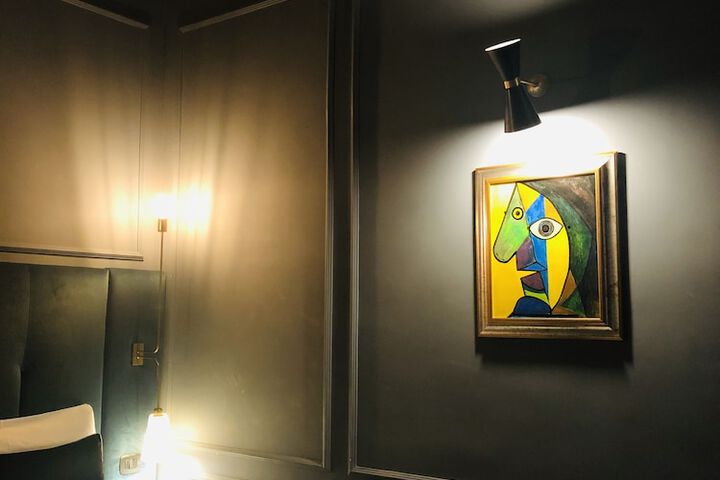 Room 27 of 80