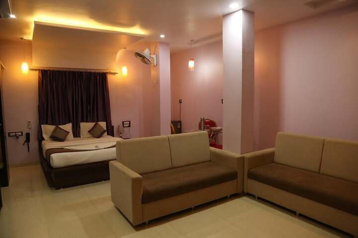 Room 16 of 31