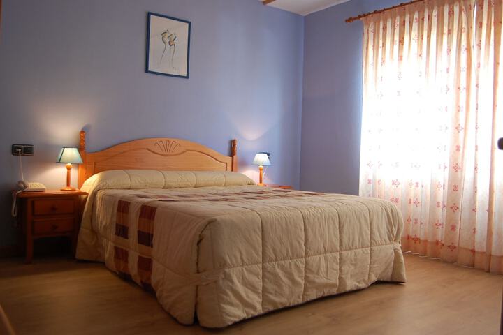 Room 8 of 14