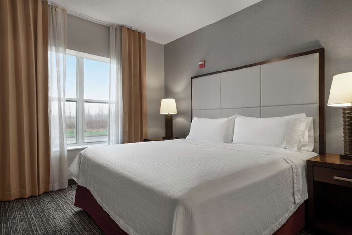 1 King Bed 1 Bedroom Suite (11 of 12)