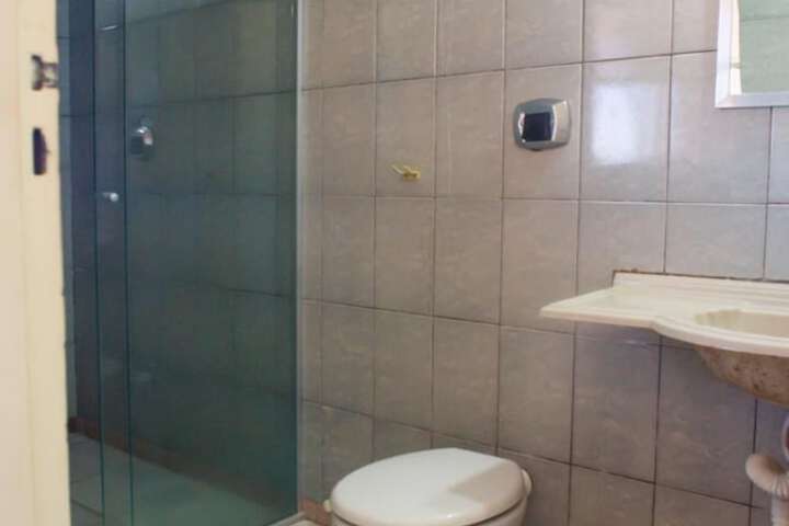Room 13 of 20