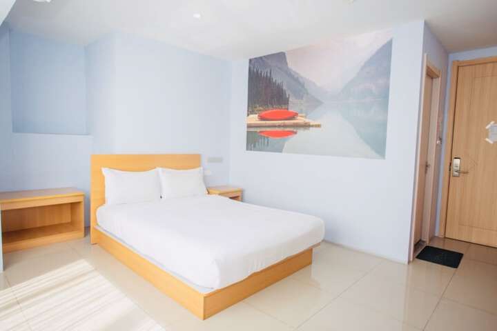 Room 20 of 57