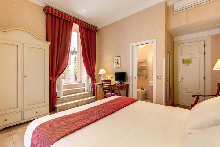 Room 3 of 26