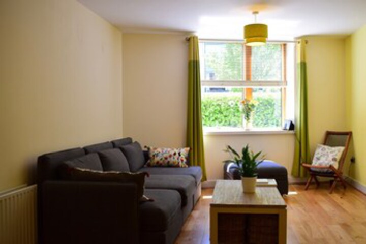 Room 4 of 17