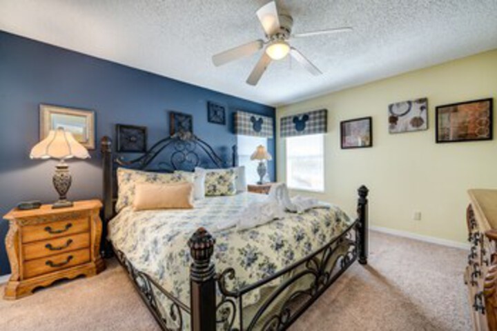 Room 126 of 272