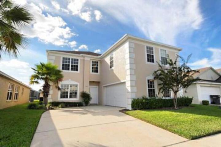 Summer Breeze Villa Disney Vacation home in Davenport, FL