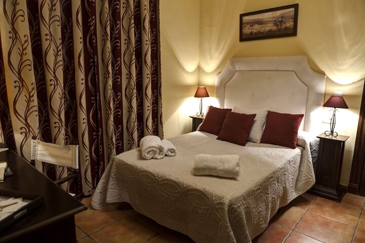 Room 8 of 34