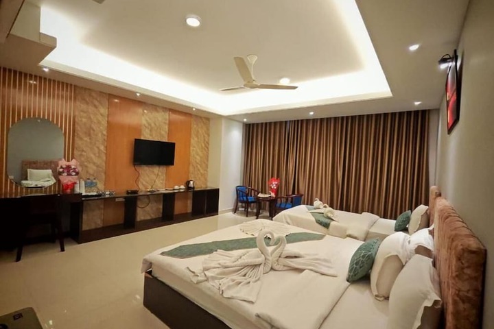 Room 37 of 73