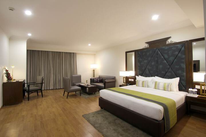 Room 10 of 31