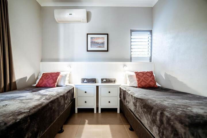 Room 15 of 52