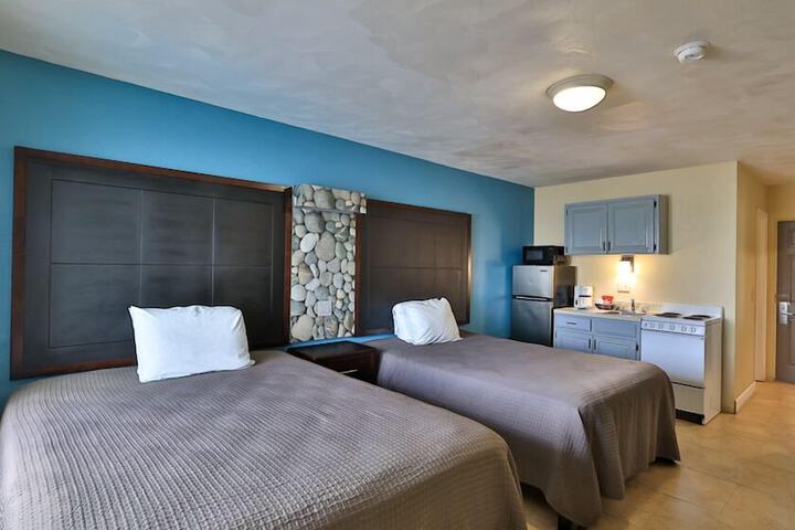 2 Double Beds (15 of 59)