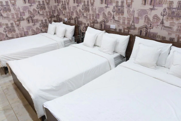 Room 3 of 3