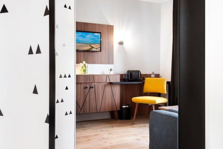 Room 21 of 54