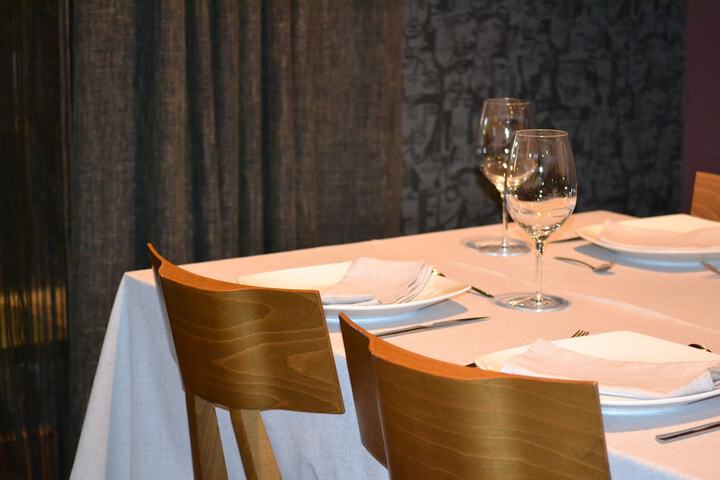 Dining 11 of 22