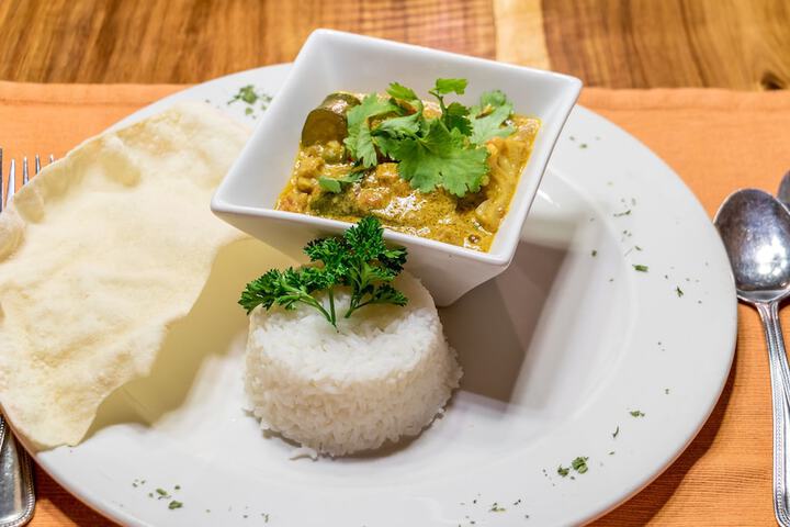 Lounge 90 of 135