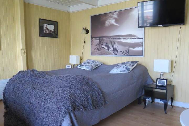 Room 44 of 47