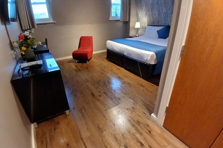 Room 63 of 182