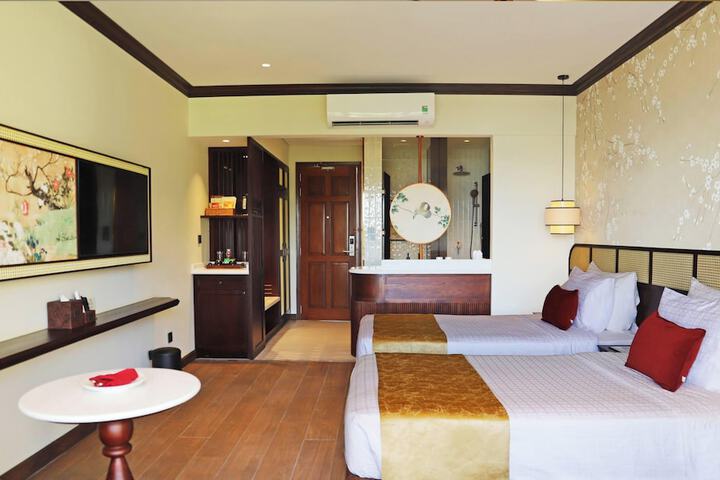 Room 35 of 139