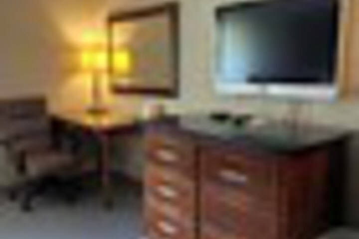 Room 266 of 390