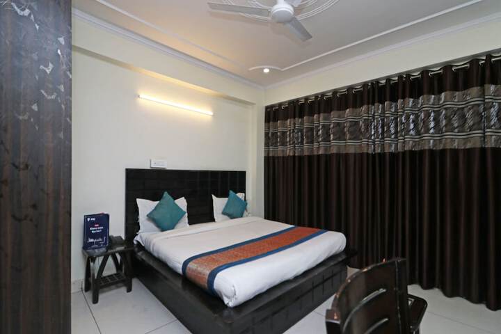 Room 12 of 17