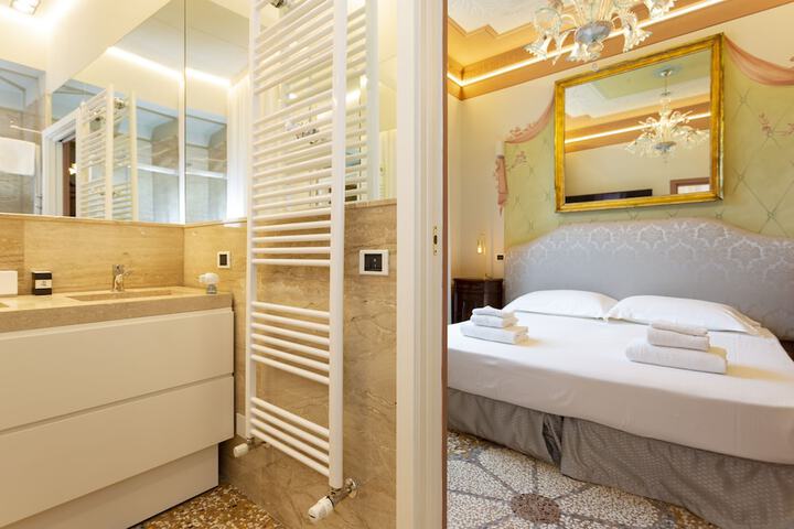 Room 60 of 90