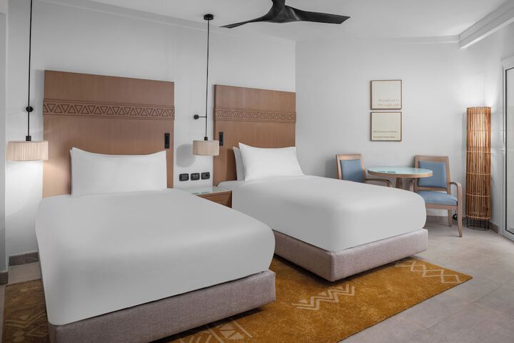 Room 70 of 199