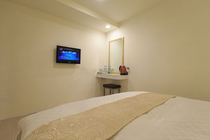 Room 19 of 60