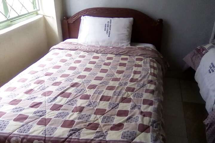 Room 5 of 24