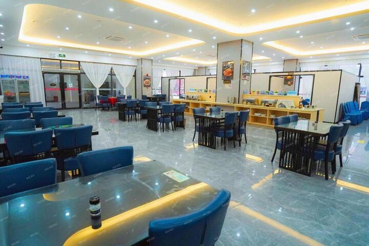 Orange Hotel