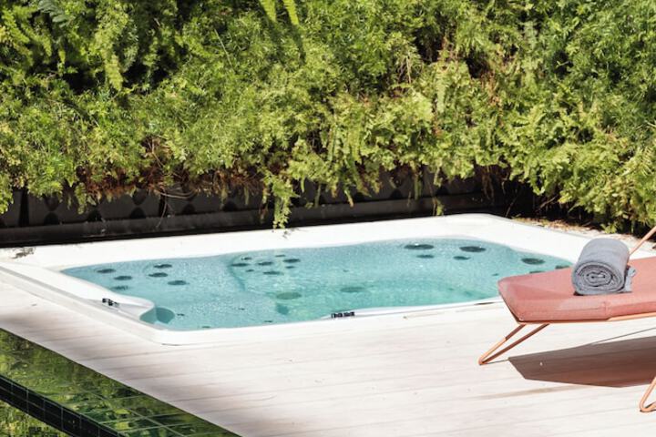 Pool 73 of 113