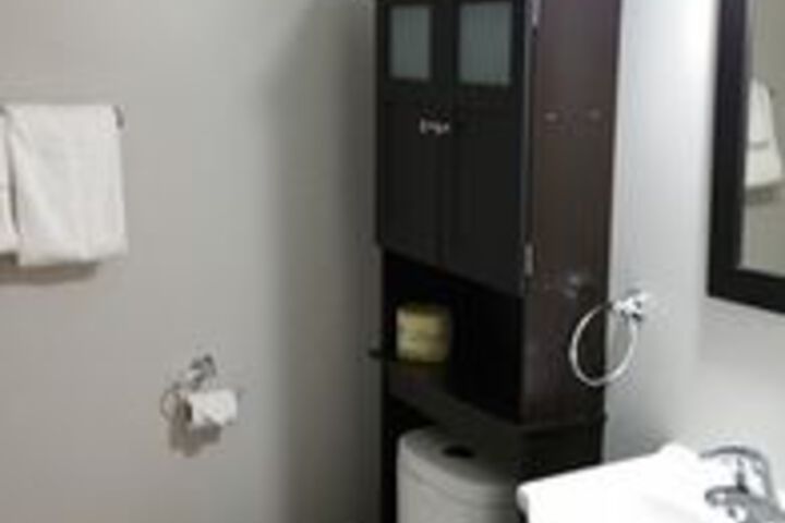 Room 2 of 22