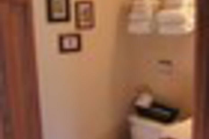 Room 143 of 279