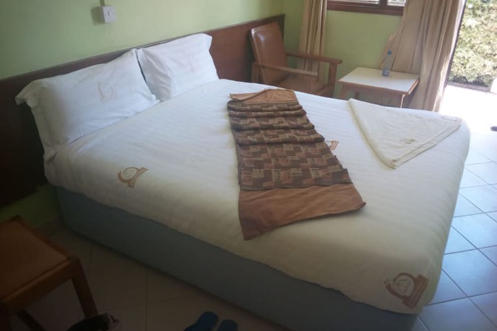 Room 3 of 13