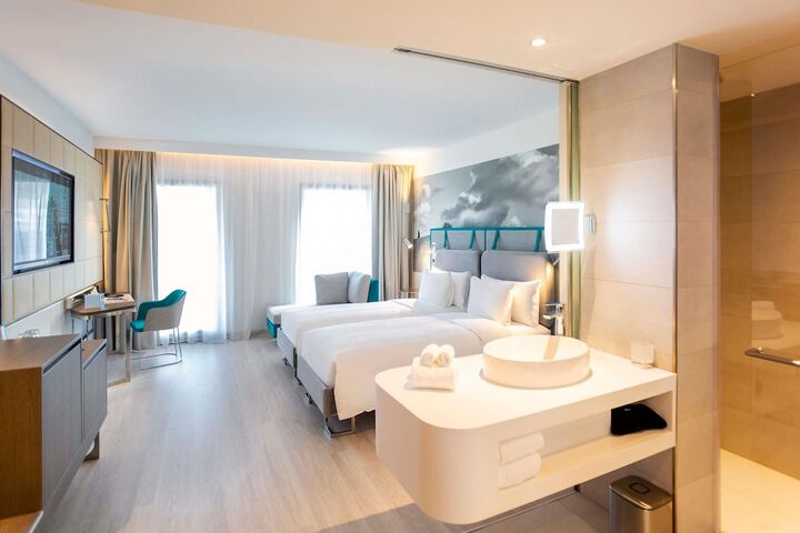 Hotel 146 of 150